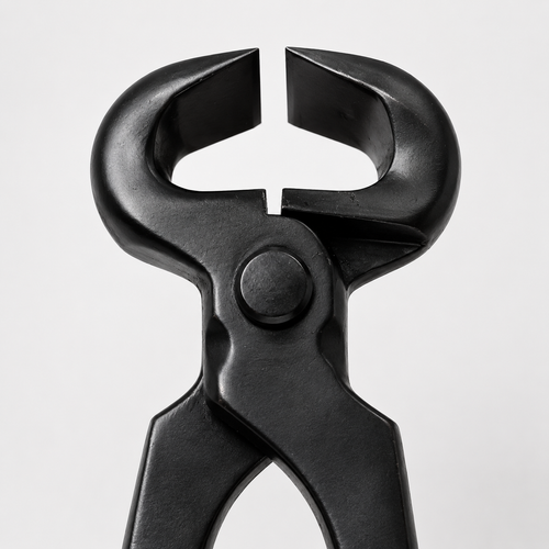 B-304 Hoof Nipper Black